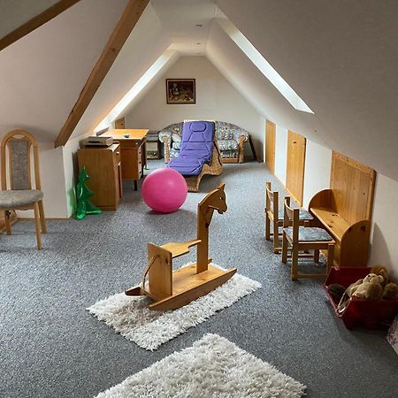 Oberfell Ferienwohnung Unter Dem Schild מראה חיצוני תמונה