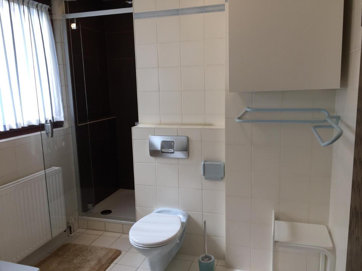Oberfell Ferienwohnung Unter Dem Schild מראה חיצוני תמונה