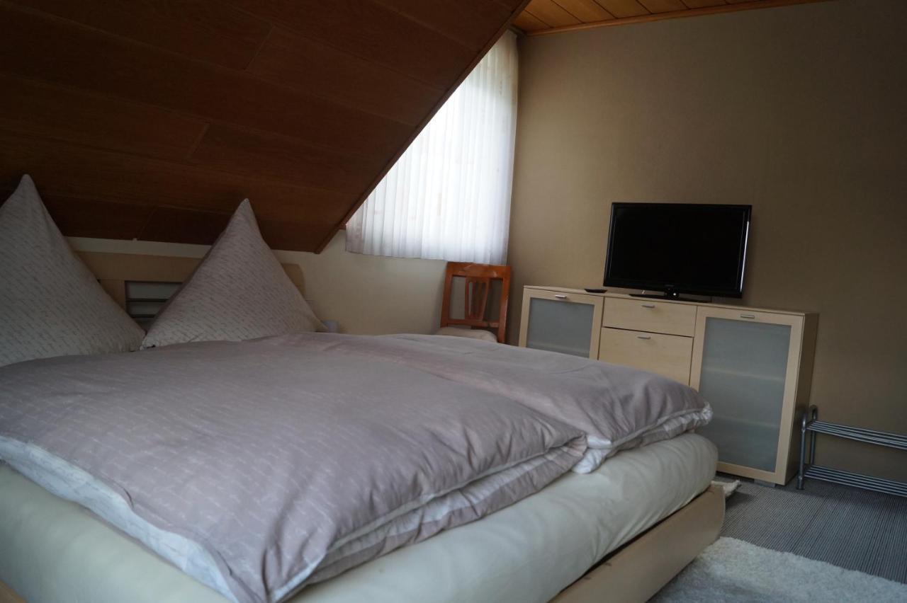 Oberfell Ferienwohnung Unter Dem Schild מראה חיצוני תמונה