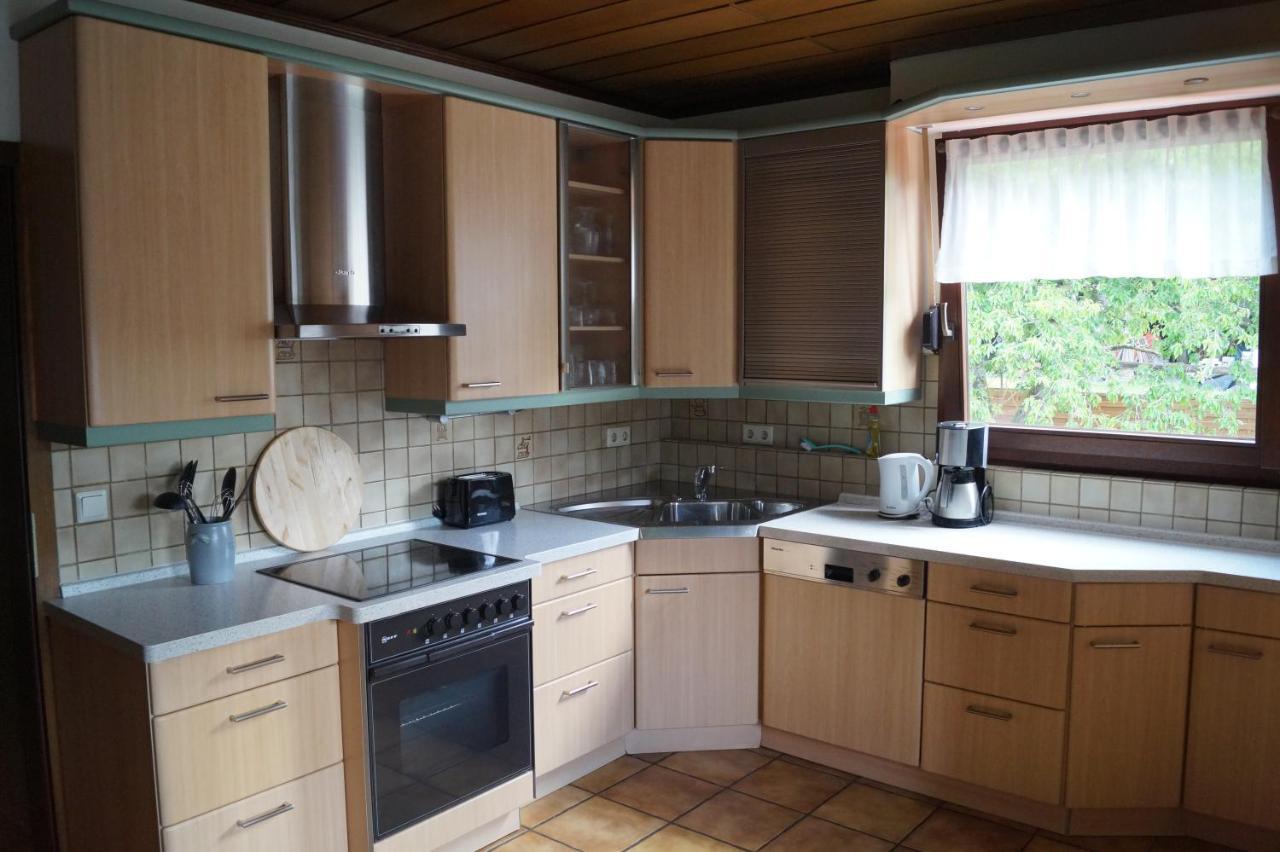 Oberfell Ferienwohnung Unter Dem Schild מראה חיצוני תמונה
