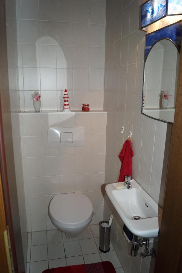 Oberfell Ferienwohnung Unter Dem Schild מראה חיצוני תמונה