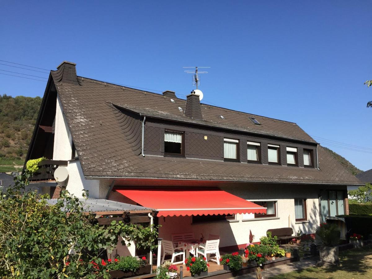 Oberfell Ferienwohnung Unter Dem Schild מראה חיצוני תמונה